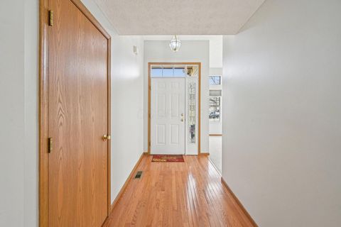 Tiny photo for 2091 Mayflower Circle, Grove City, OH 43123 (MLS # 226008100)