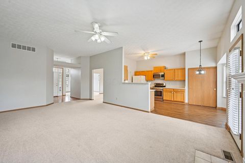 Tiny photo for 2091 Mayflower Circle, Grove City, OH 43123 (MLS # 226008100)