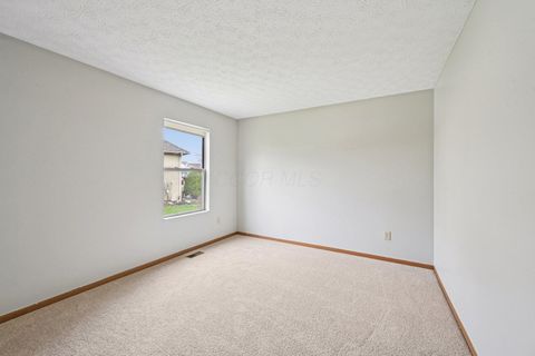 Tiny photo for 2091 Mayflower Circle, Grove City, OH 43123 (MLS # 226008100)