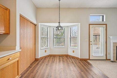 Tiny photo for 2091 Mayflower Circle, Grove City, OH 43123 (MLS # 226008100)