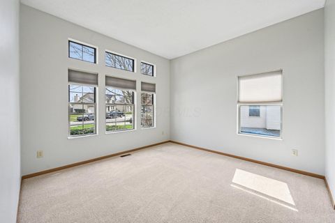 Tiny photo for 2091 Mayflower Circle, Grove City, OH 43123 (MLS # 226008100)