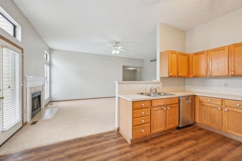 Tiny photo for 2091 Mayflower Circle, Grove City, OH 43123 (MLS # 226008100)