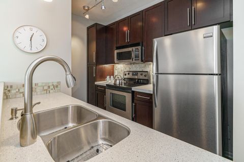 Photo of 115 E Noble Street 2 #2, Columbus, OH 43215 (MLS # 225025362)
