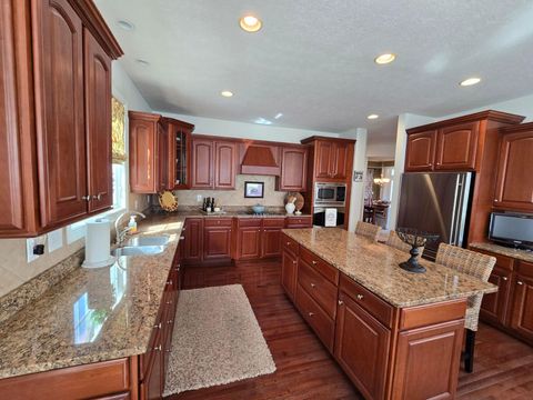 Tiny photo for 5510 Steele Court, New Albany, OH 43054 (MLS # 225036868)