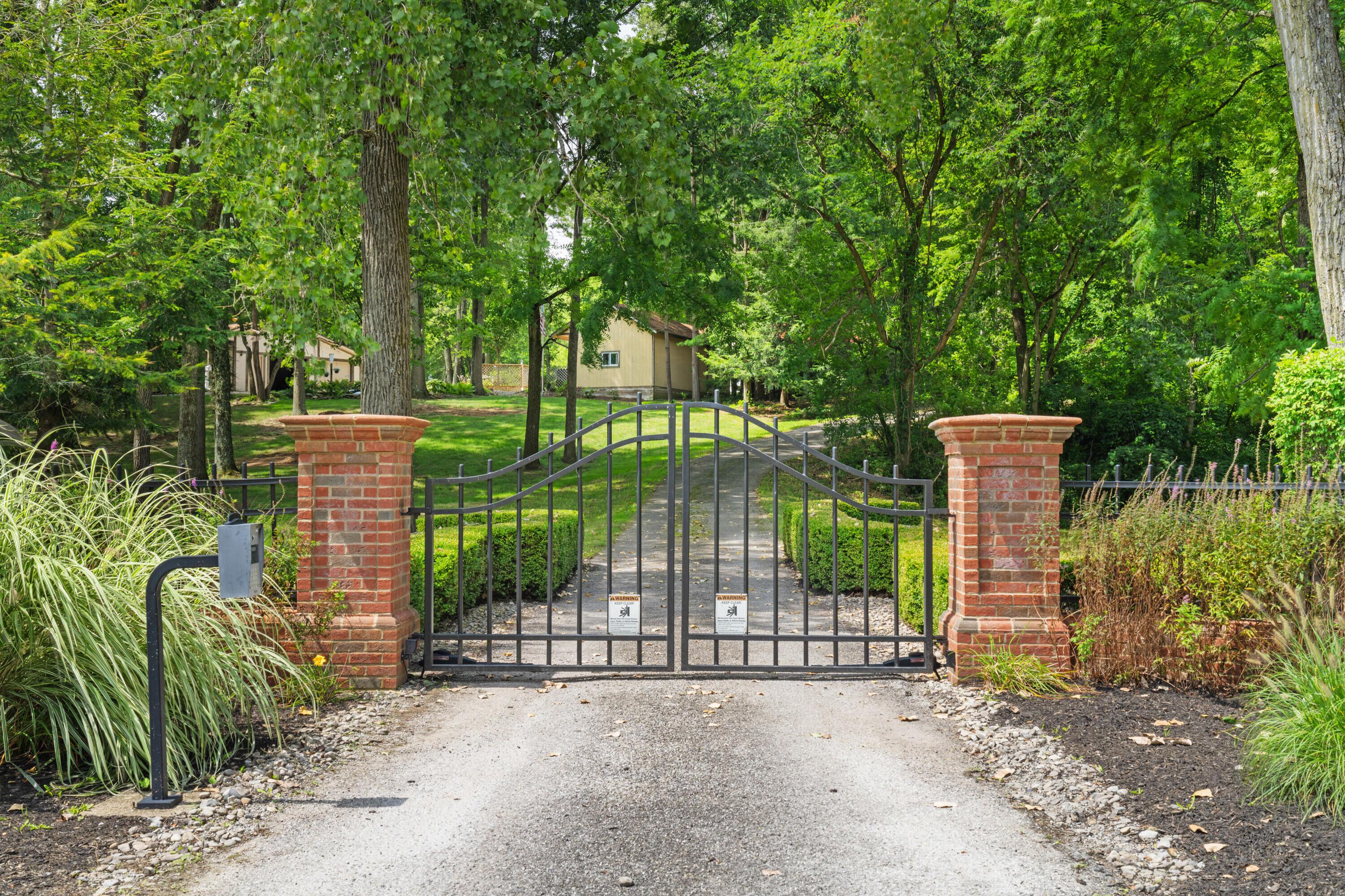 5455 Plantation Road