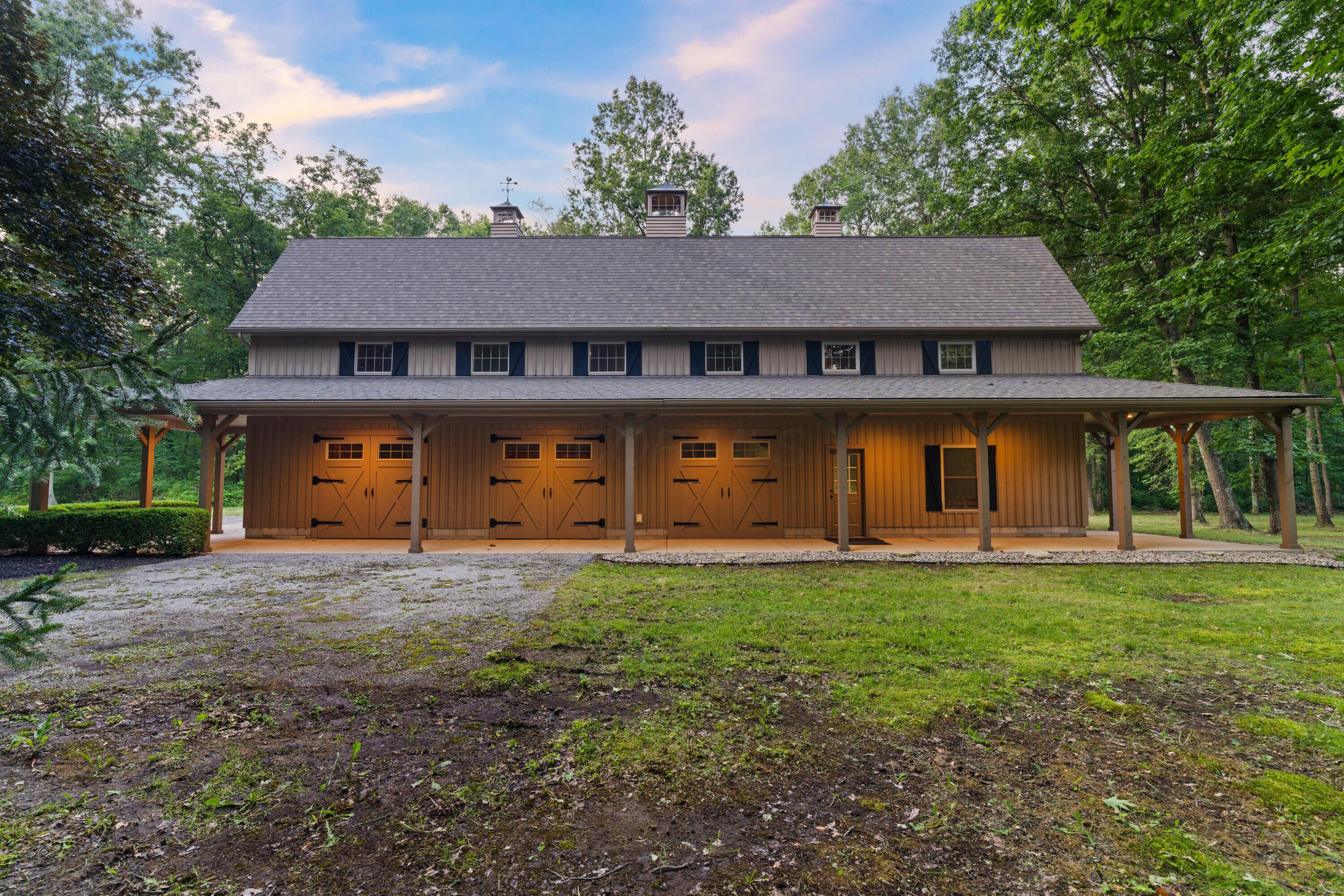 Sunbury, Ohio, 43074, United States, 5 Bedrooms Bedrooms, ,7 BathroomsBathrooms,Residential,Active,1912834