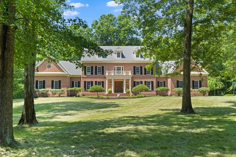 Photo of 5455 Plantation Road, Sunbury, OH 43074 (MLS # 225029282)