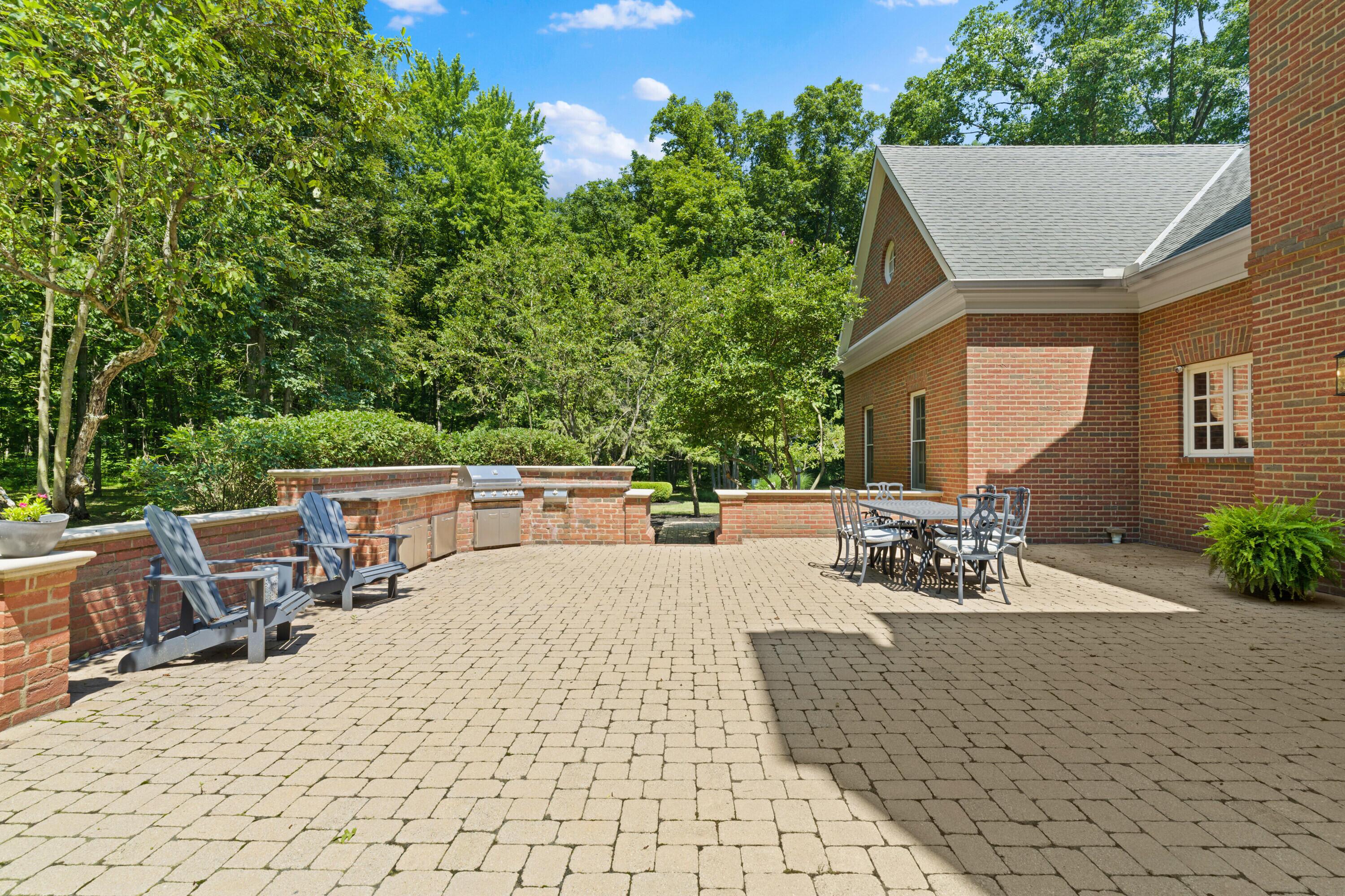 Sunbury, Ohio, 43074, United States, 5 Bedrooms Bedrooms, ,7 BathroomsBathrooms,Residential,Active,1912834