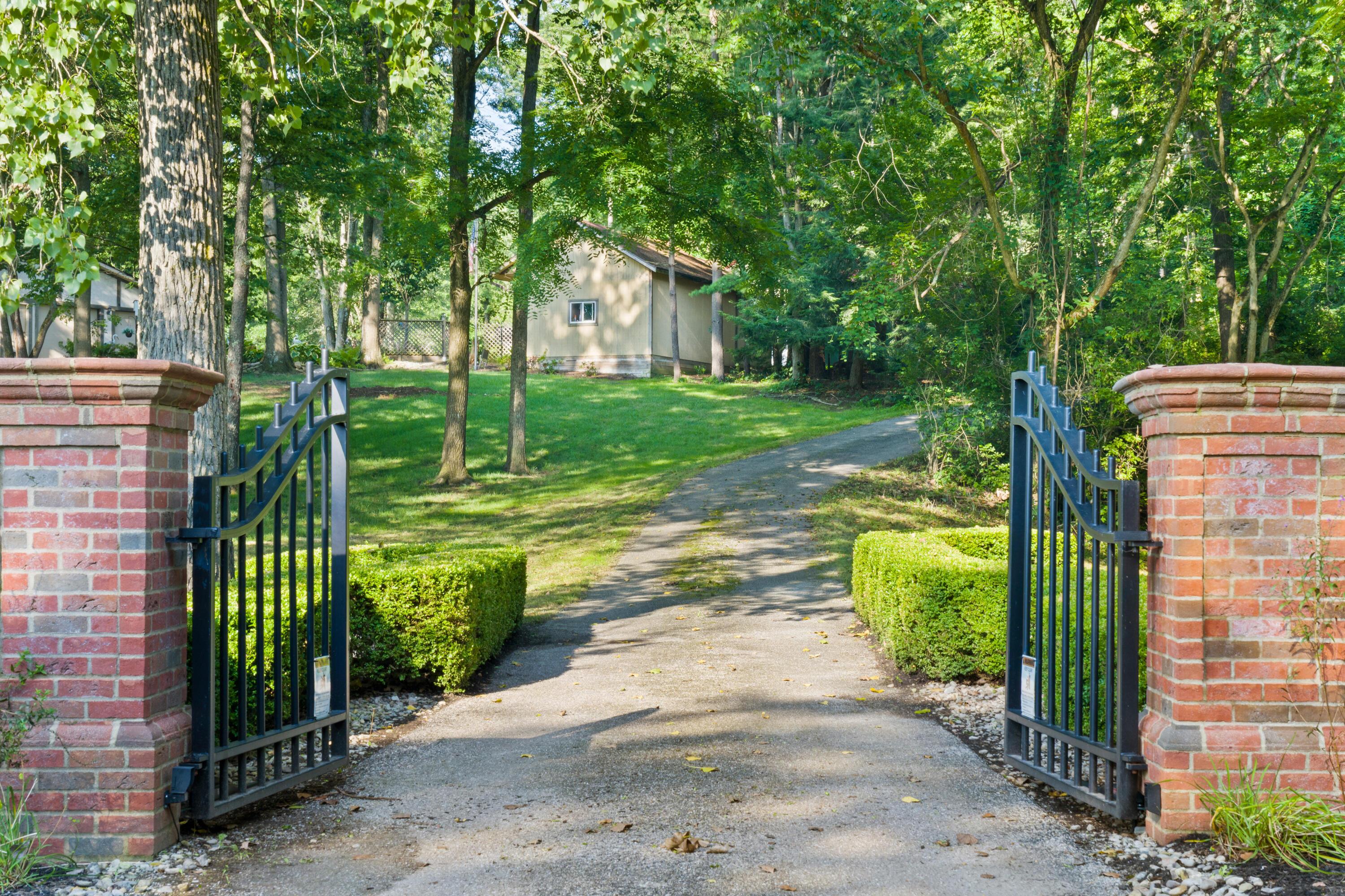 5455 Plantation Road