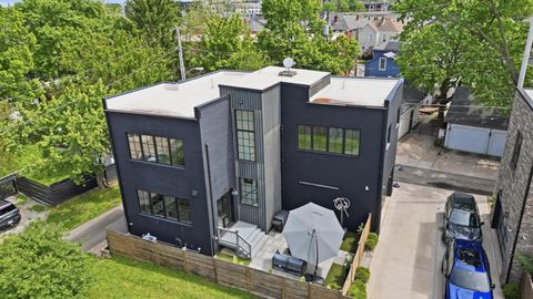 Photo of 93 Ottar Alley, Columbus, OH 43201 (MLS # 226016677)