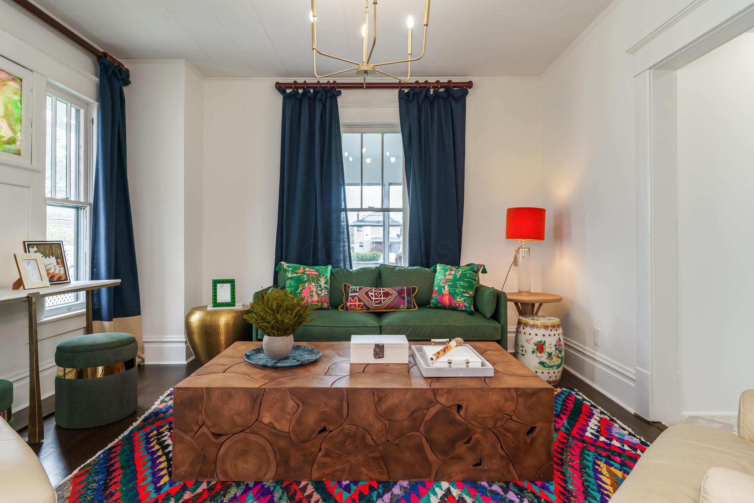 209 E Morrill Avenue