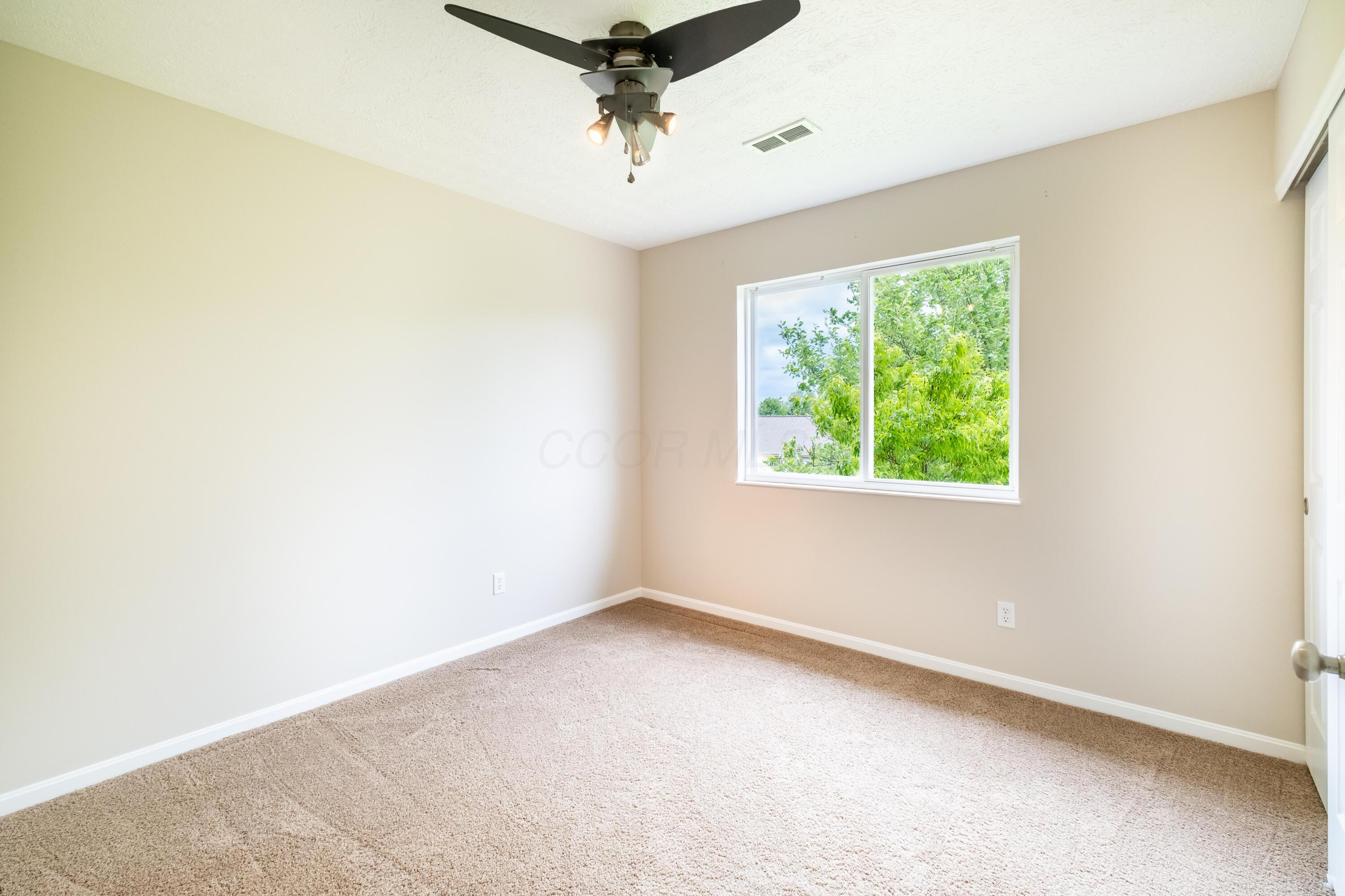 1353 Sentry Lane, Fairborn, Ohio image 28