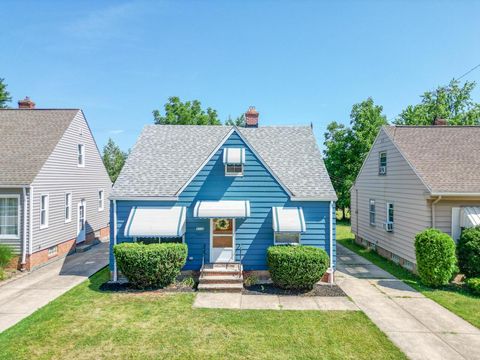 Photo of 3110 Torrington Avenue, Cleveland, OH 44134 (MLS # 226024918)