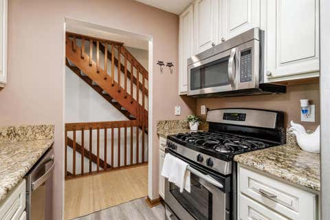 Tiny photo for 1649 Bennigan Drive 174D #174D, Hilliard, OH 43026 (MLS # 226028090)