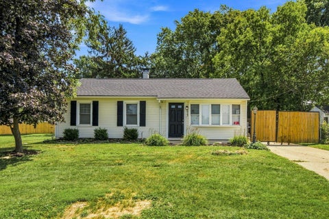 Photo of 2929 El Paso Drive, Columbus, OH 43204 (MLS # 226032473)