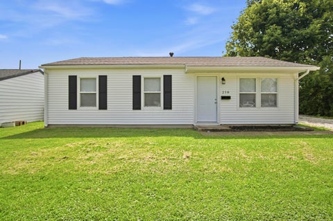 Photo of 219 Concord Avenue, Heath, OH 43056 (MLS # 226032983)