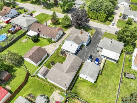 Tiny photo for 400 Maple Drive, Columbus, OH 43228 (MLS # 226030029)