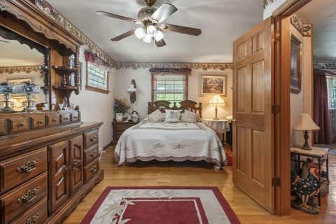 Tiny photo for 400 Maple Drive, Columbus, OH 43228 (MLS # 226030029)