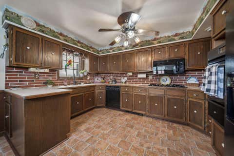 Tiny photo for 400 Maple Drive, Columbus, OH 43228 (MLS # 226030029)