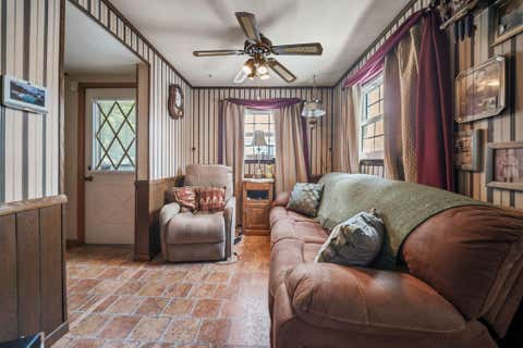 Tiny photo for 400 Maple Drive, Columbus, OH 43228 (MLS # 226030029)