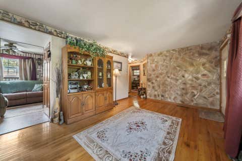 Tiny photo for 400 Maple Drive, Columbus, OH 43228 (MLS # 226030029)
