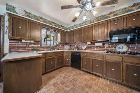Tiny photo for 400 Maple Drive, Columbus, OH 43228 (MLS # 226030029)