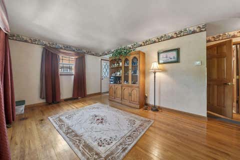 Tiny photo for 400 Maple Drive, Columbus, OH 43228 (MLS # 226030029)