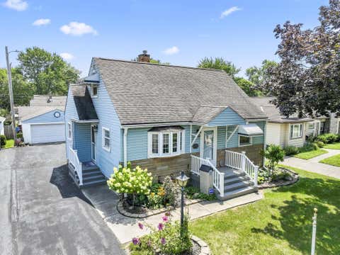 Tiny photo for 400 Maple Drive, Columbus, OH 43228 (MLS # 226030029)