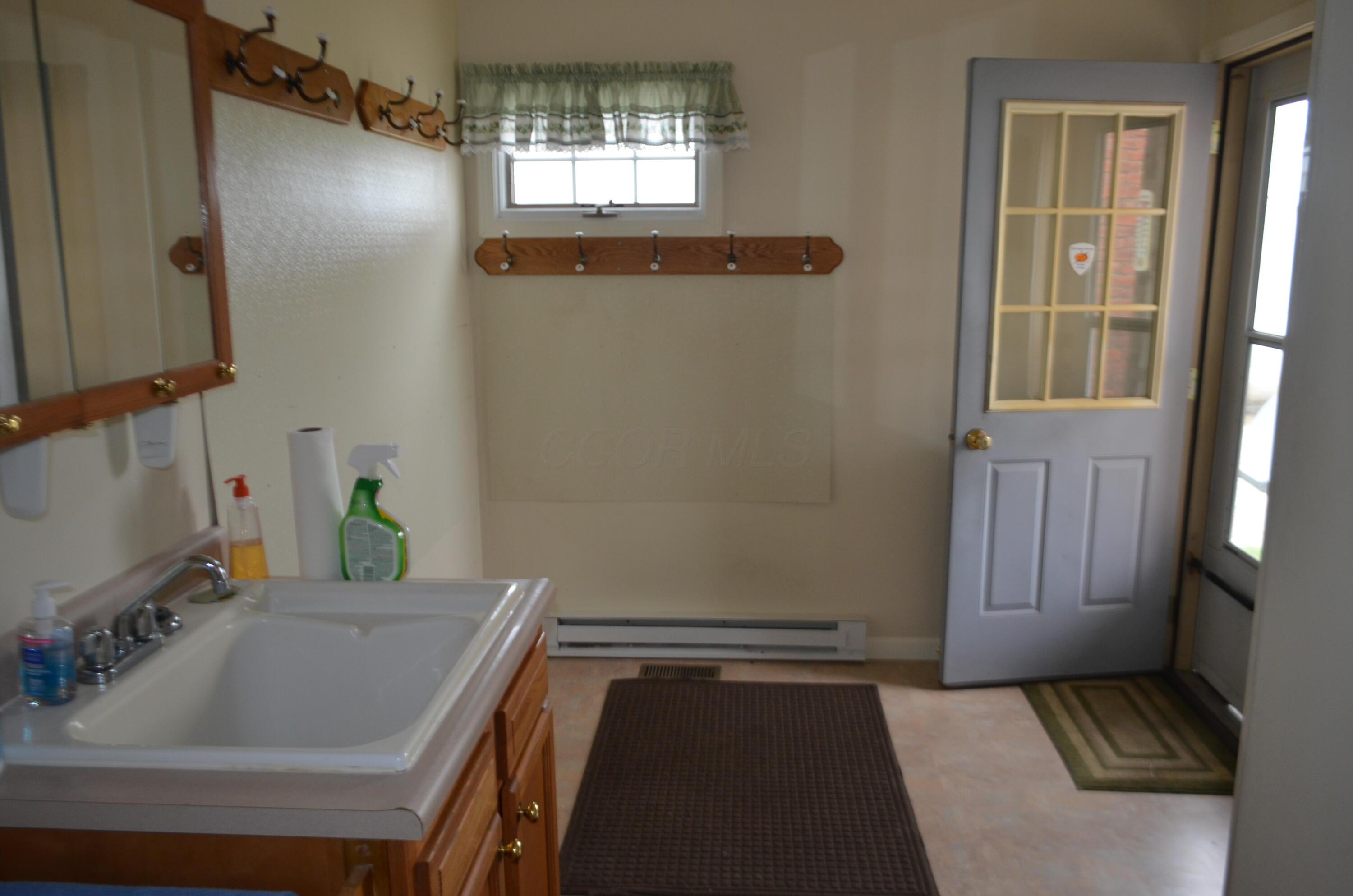 5810 Bickle Church Road, Pickerington, Ohio image 7