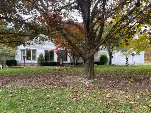 Photo of 21899 Sycamore Road, Mount Vernon, OH 43050 (MLS # 226003729)