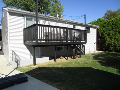 Tiny photo for 3159 Vauxhall Drive, Columbus, OH 43204 (MLS # 225037596)