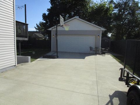 Tiny photo for 3159 Vauxhall Drive, Columbus, OH 43204 (MLS # 225037596)