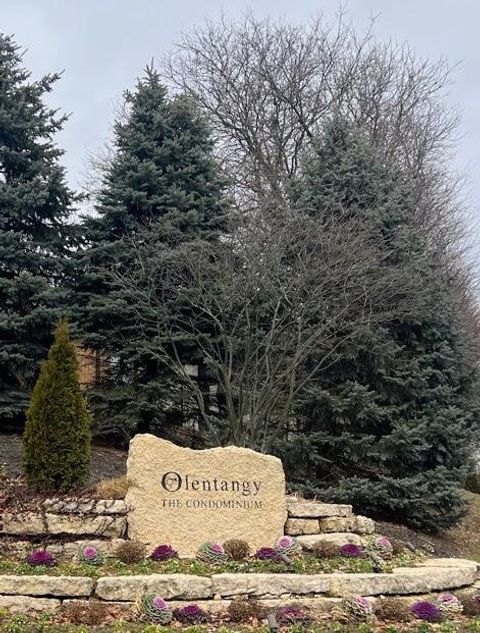 Tiny photo for 655 Providence Avenue B #B, Columbus, OH 43214 (MLS # 226003251)