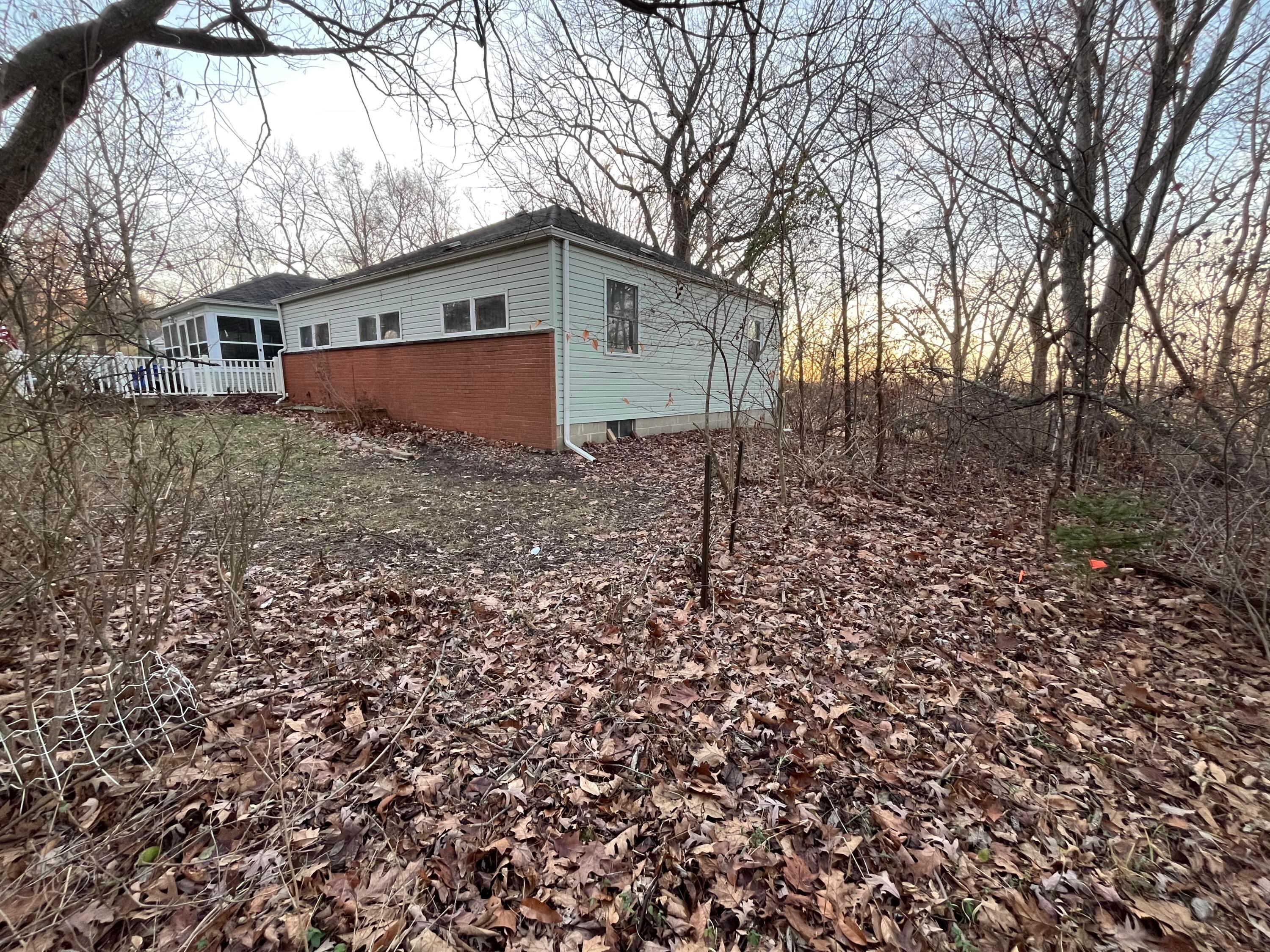 898 Hazel Avenue, Heath, Ohio image 35