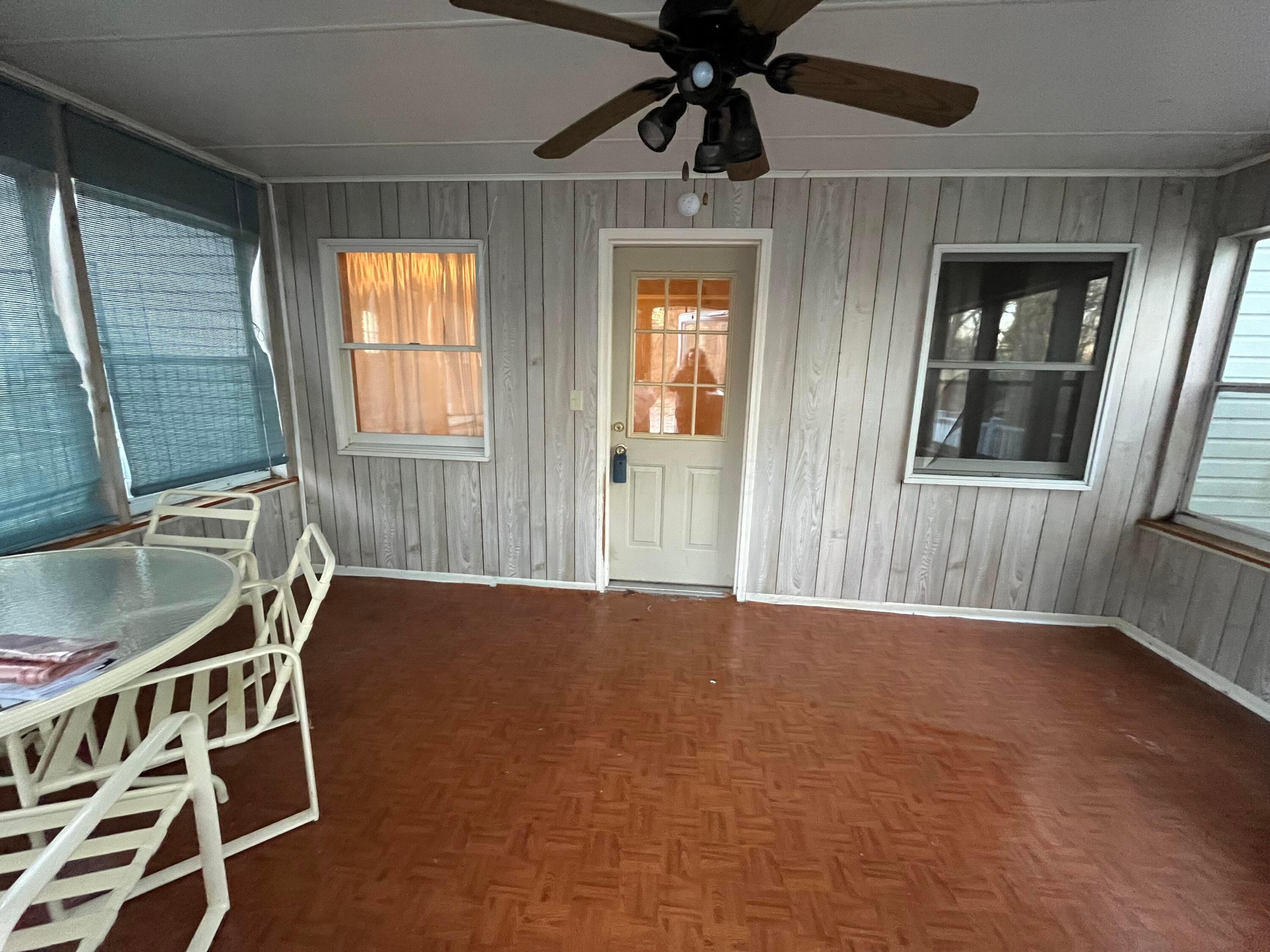 898 Hazel Avenue, Heath, Ohio image 4