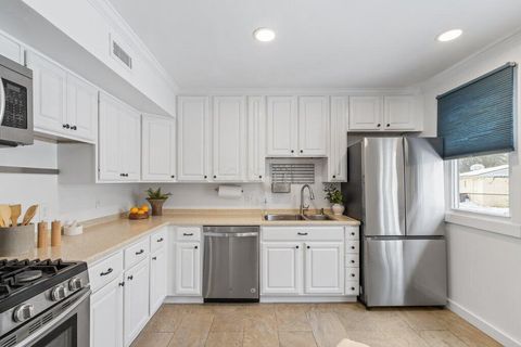 Tiny photo for 627 S Selby Boulevard, Worthington, OH 43085 (MLS # 226008132)