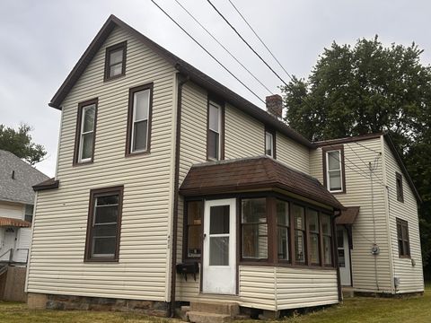 Photo of 488 S Diamond Street, Mansfield, OH 44902 (MLS # 226023811)