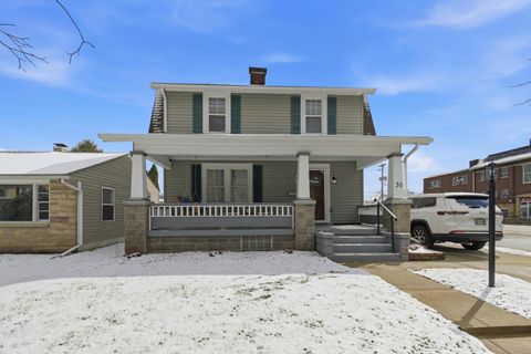 Photo of 30 Neal Avenue, Newark, OH 43055 (MLS # 226007592)