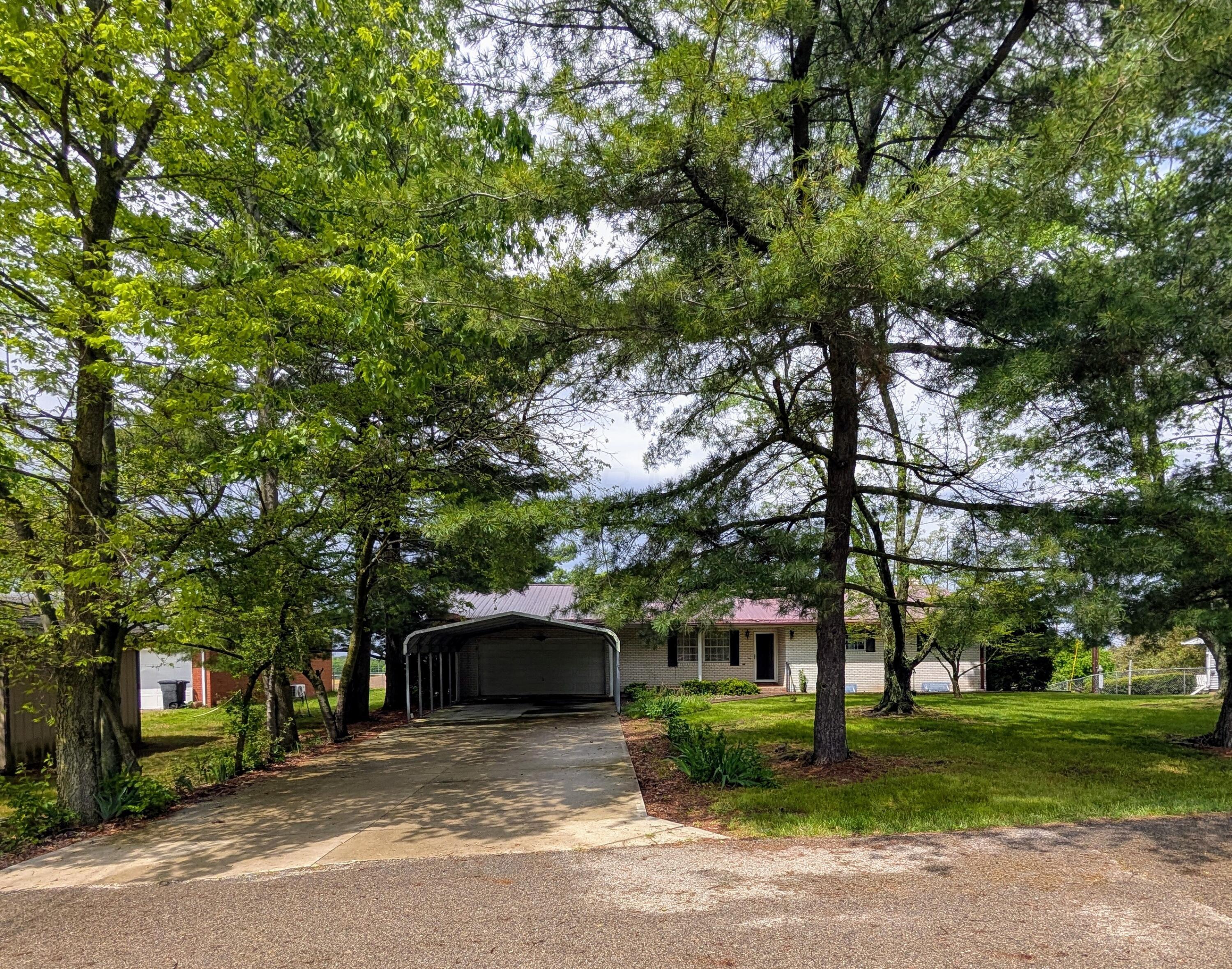 20431 Sharon Drive, Circleville, Ohio image 4