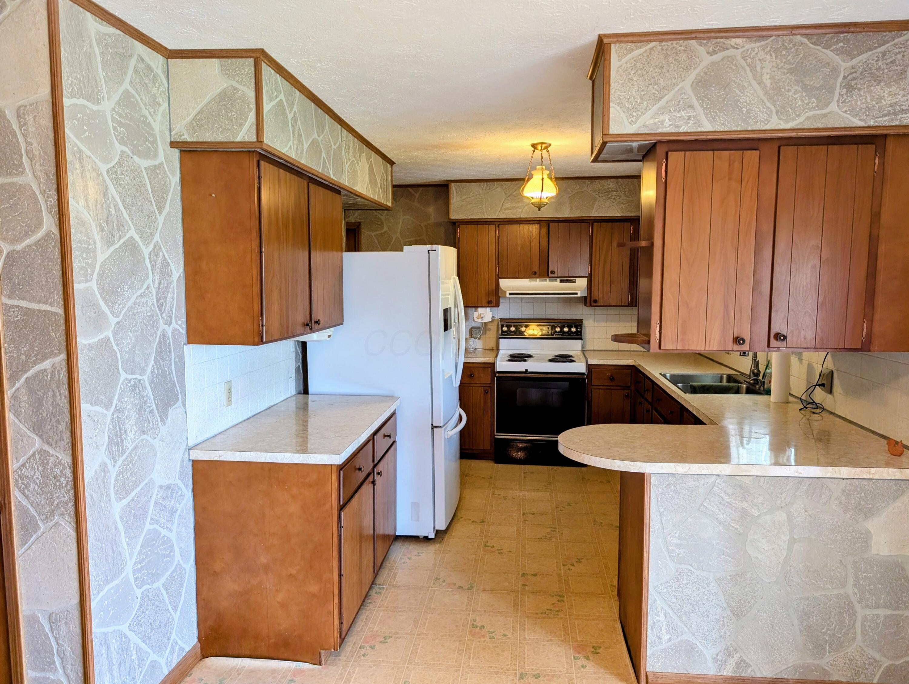 20431 Sharon Drive, Circleville, Ohio image 25