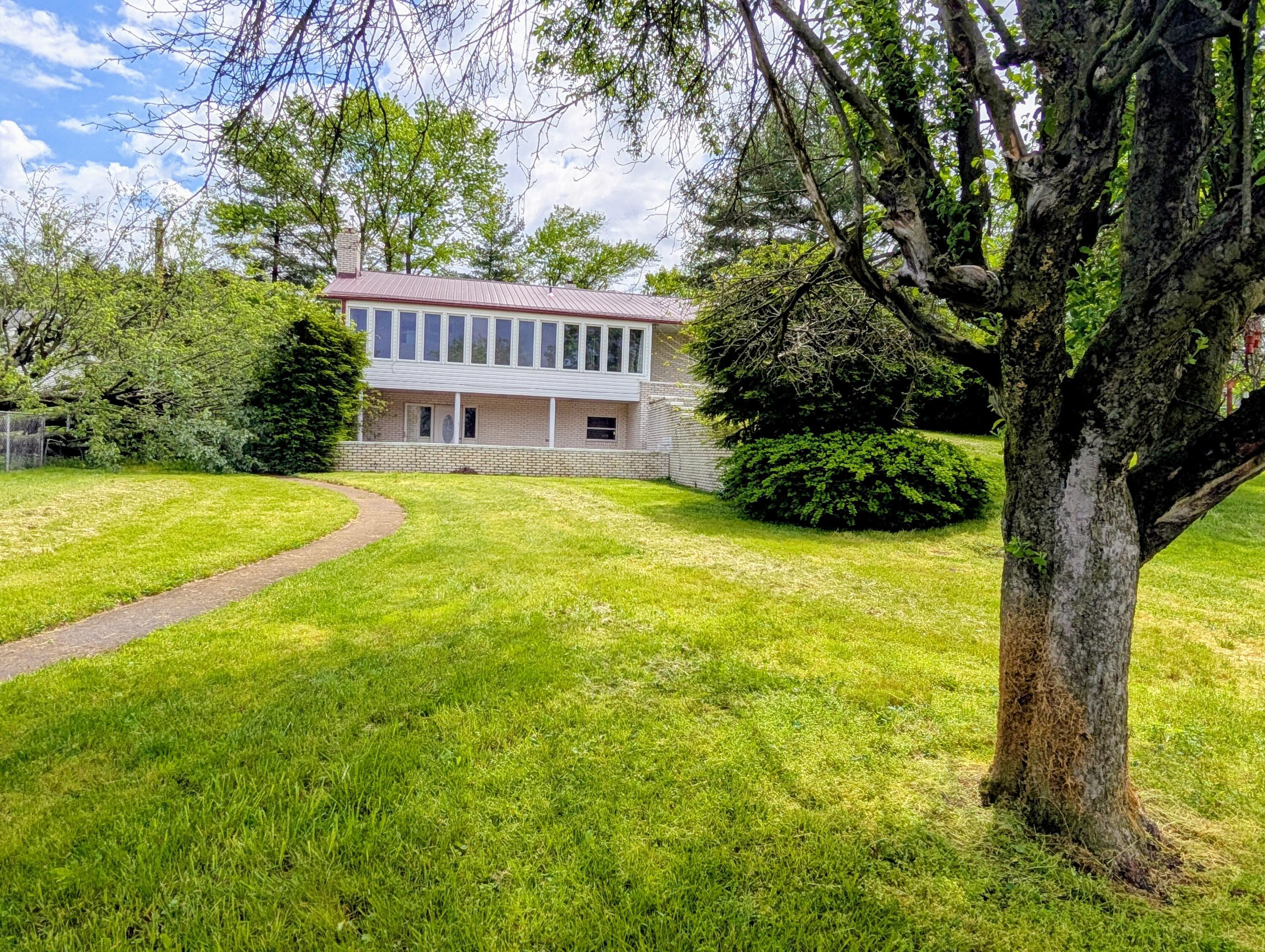 20431 Sharon Drive, Circleville, Ohio image 13
