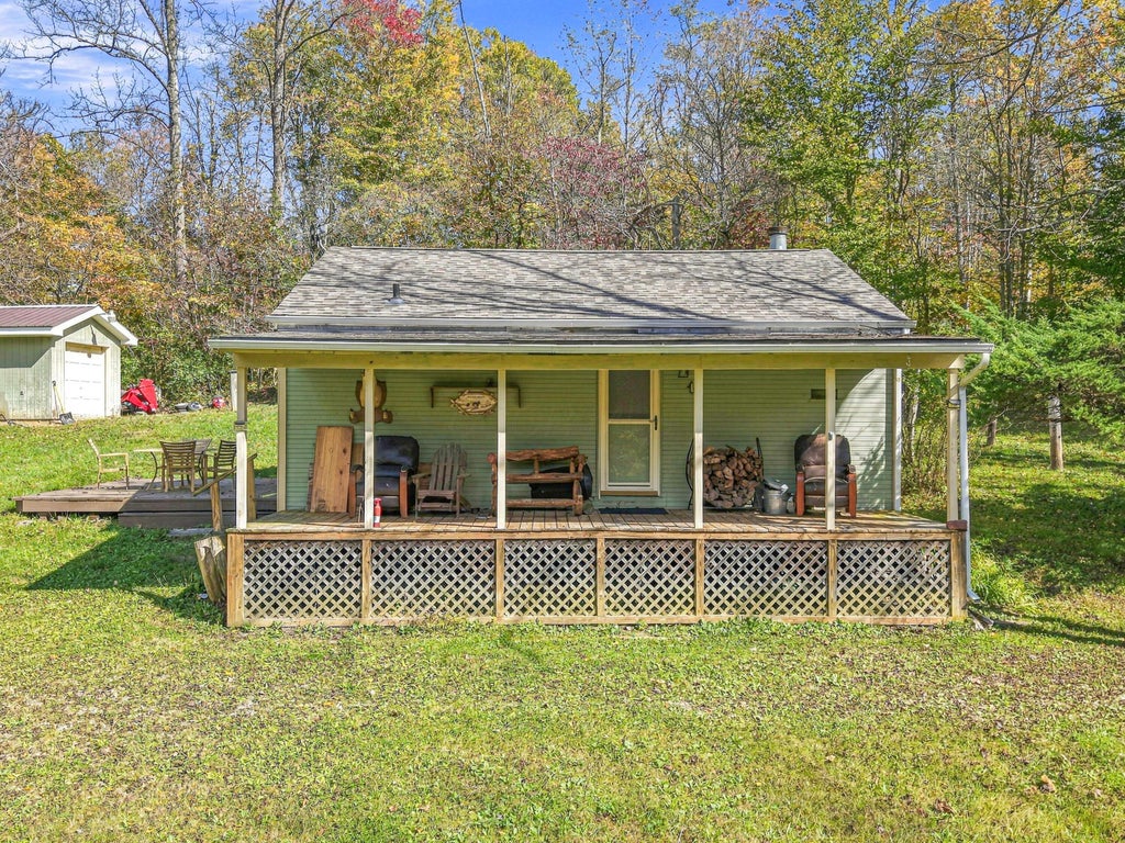 Photo of 6176 Congo Road SE, Corning, OH 43730 (MLS # 226040511)