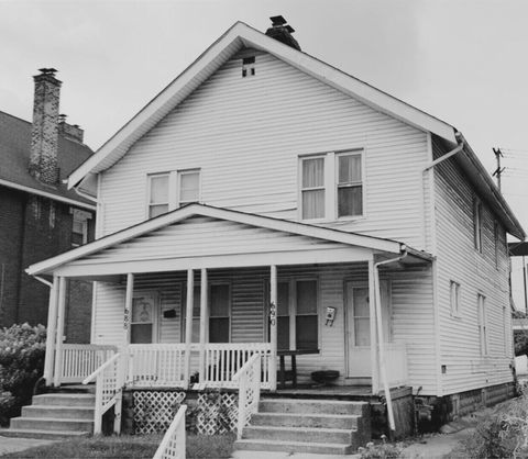 Photo of 688 E 4th Avenue, Columbus, OH 43201 (MLS # 226006378)