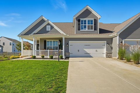 Photo of 413 Halton Drive, Pataskala, OH 43062 (MLS # 226001584)