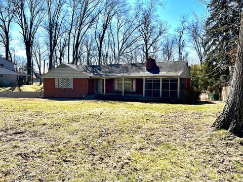 Photo of 4 Ridge Drive, Chillicothe, OH 45601 (MLS # 226006029)