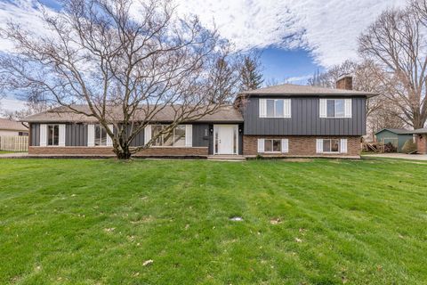 Photo of 435 Blackstone Drive, Dayton, OH 45459 (MLS # 226009678)