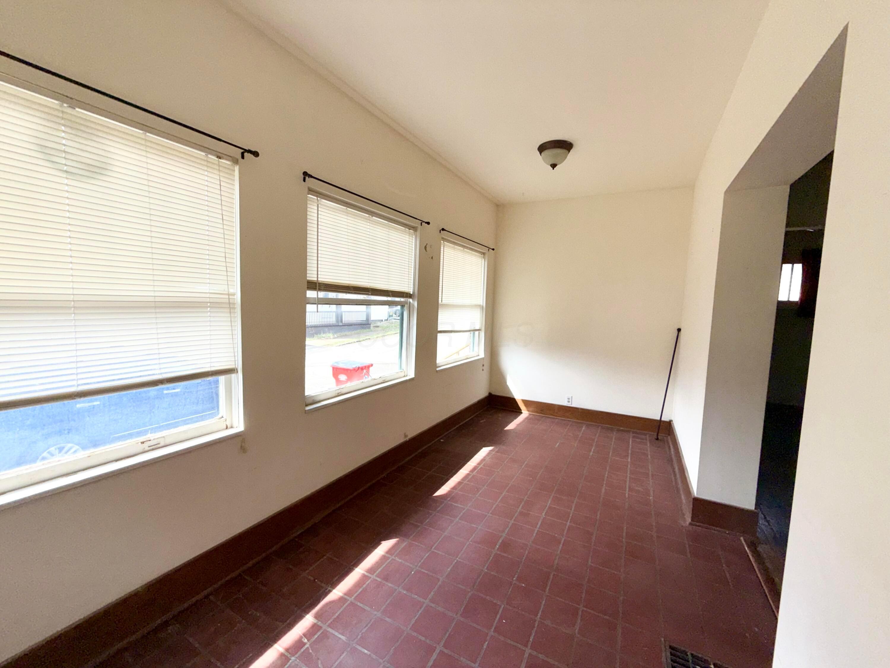 30 5th Street, Roseville, Ohio image 4