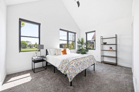 Tiny photo for 1330 Oak Street, Columbus, OH 43205 (MLS # 226013129)