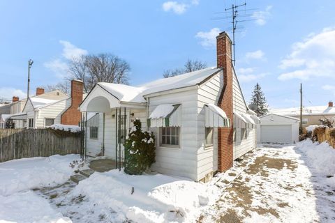 Tiny photo for 1661 E Whittier Street, Columbus, OH 43206 (MLS # 226002836)