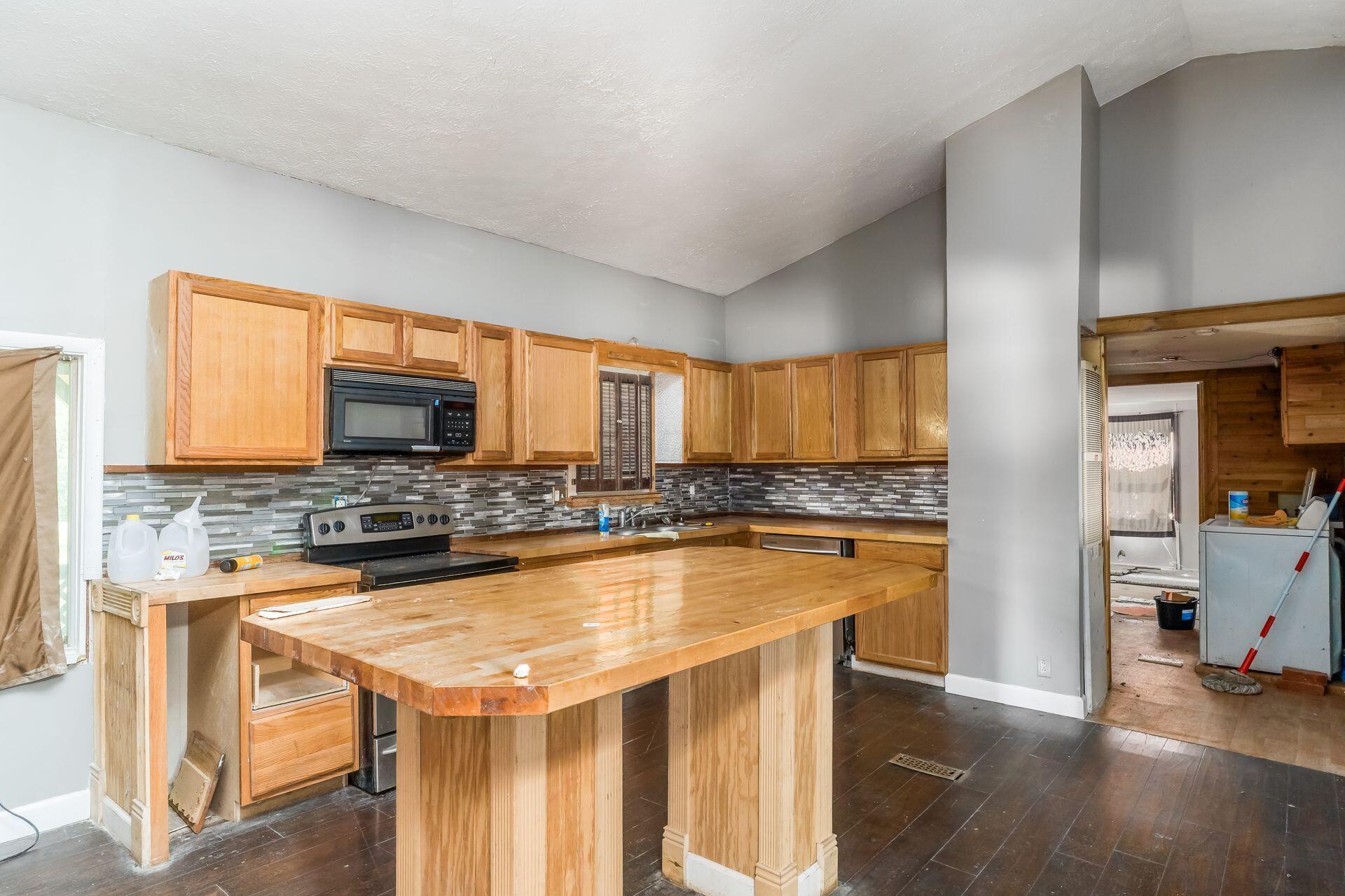 7162 Grubb Road, Thornville, Ohio image 9